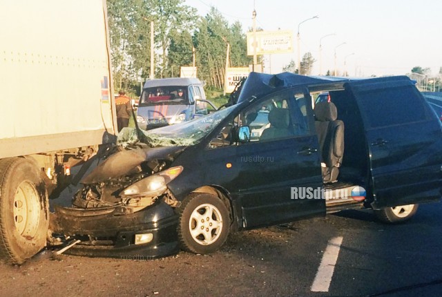 Один человек погиб и пятеро пострадали в ДТП на трассе М-10 в Тверской области