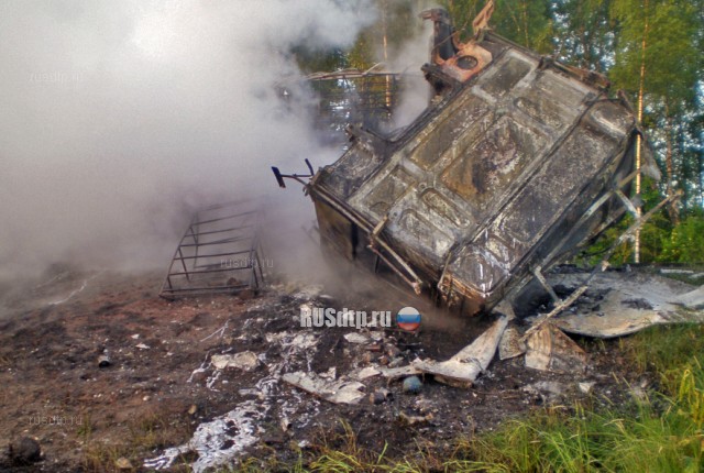 Трое на BMW X5 сгорели в результате ДТП с фурой в Нижегородской области