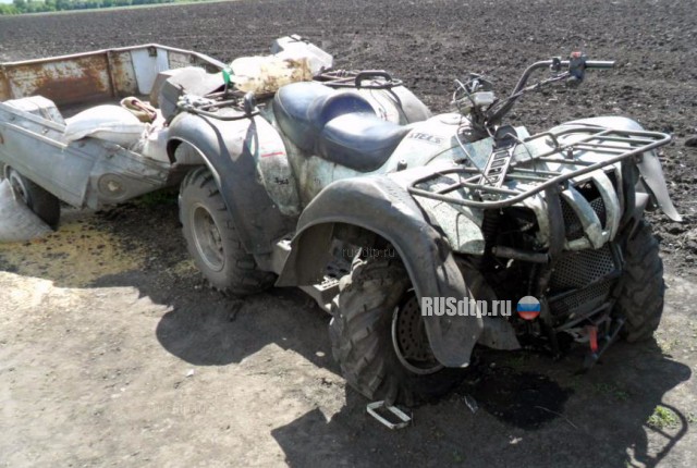 В Тамбовской области водитель квадроцикла погиб, врезавшись в трактор