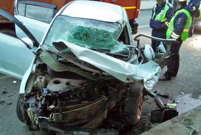 22-летний водитель автомобиля Kia Sportage погиб в ДТП во Владимире