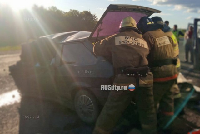 В Башкирии водитель и пассажир «Лады» погибли в ДТП с «Газелью»