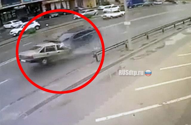 Водитель «Дэу» погиб в лобовом ДТП в Краснодаре. ВИДЕО