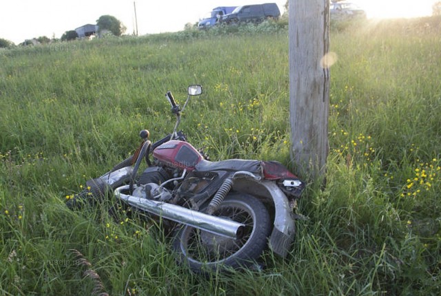 В Ярославской области пассажир мотоцикла погиб от столкновения с дельтапланом