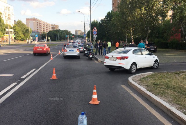 Появилось видео гибели мотоциклиста на Симоновском Валу в Москве