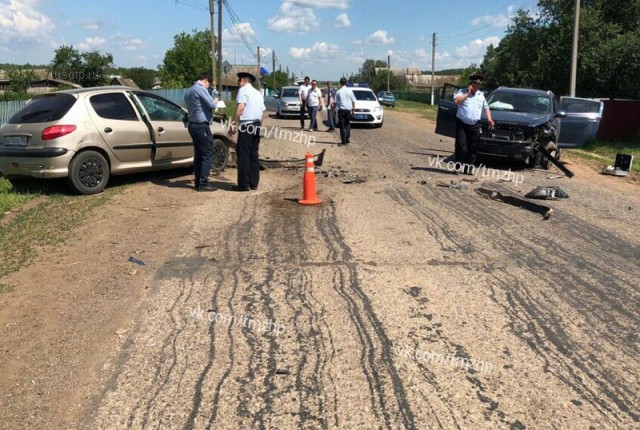 В Башкирии в ДТП с участием полицейского погиб человек