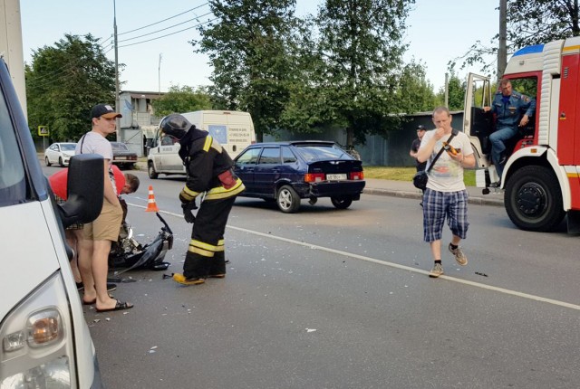 Двое байкеров пострадали в ДТП в Москве