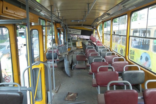 В Екатеринбурге вагоновожатая пыталась руками остановить покатившийся трамвай