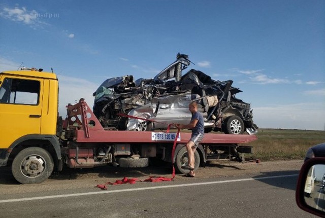 Четыре человека погибли в двух ДТП на трассе Симферополь-Керчь
