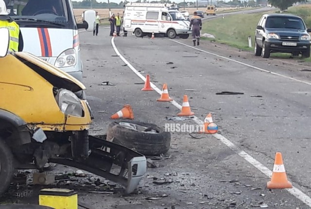 Четыре человека погибли в ДТП с участием микроавтобуса на Кубани