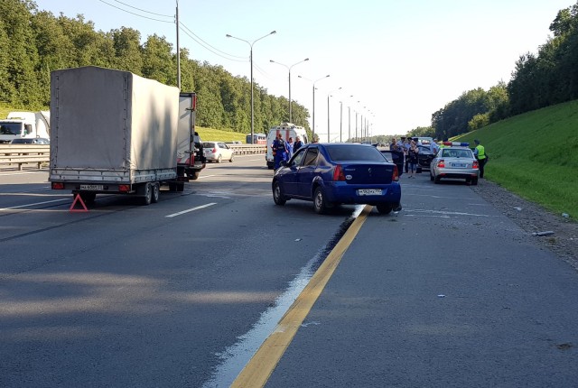 Видеорегистратор запечатлел момент ДТП на Симферопольском шоссе