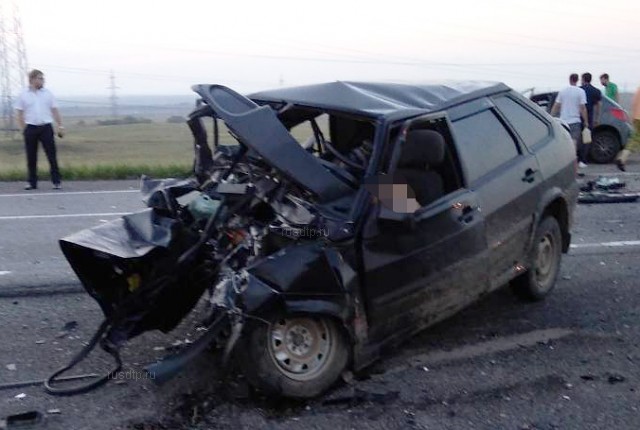 Три человека погибли в лобовом столкновении автомобилей под Магнитогорском