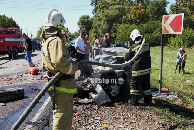 Три человека погибли в огненном ДТП на Кубани