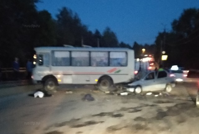 В Чусовом в ДТП с участием автобуса и автомобиля погибли два человека