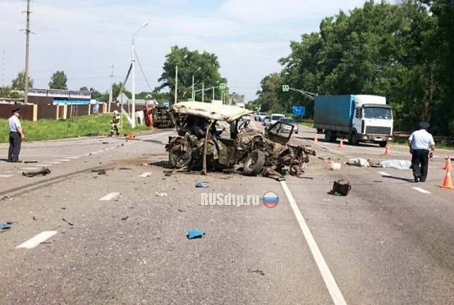 Водитель и пассажир УАЗа погибли в ДТП на трассе М-2 под Курском