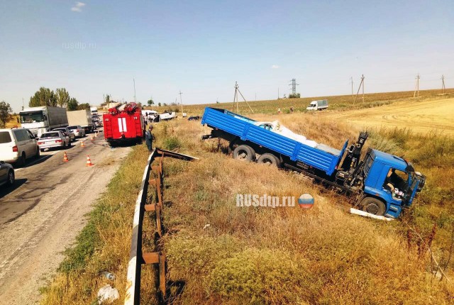 Шесть человек, в том числе пятеро детей, погибли в ДТП с маршруткой в Запорожье