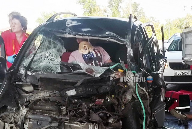 На Ростовском шоссе водителя «Газели» насмерть сбил автомобиль. ВИДЕО