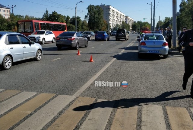 В Казани лихач на «Mitsubishi» насмерть сбил мать и дочь на пешеходном переходе