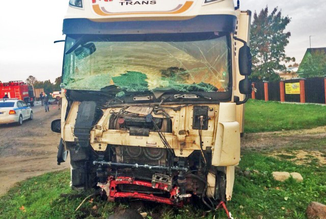Четверо погибли в ДТП с участием фуры и микроавтобуса на трассе «Нарва»