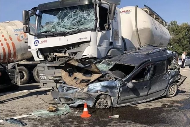 Один человек погиб в массовом ДТП на трассе Краснодар – Верхнебаканский