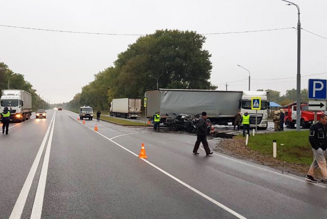 Трое краснодарцев погибли в ДТП на трассе М-2 в Обоянском районе