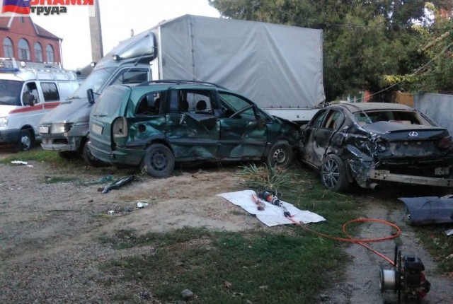 В Тимашевске в ДТП погиб 36-летний водитель «Лексуса»