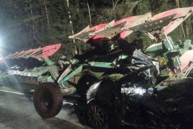 В Белоруссии в ДТП с участием трактора и автомобиля погибли 4 женщины