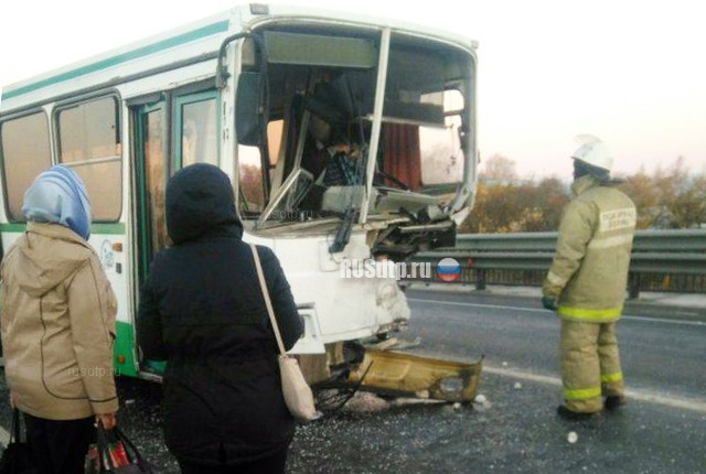 Один человек погиб и 13 пострадали в массовом ДТП под Нижним Новгородом