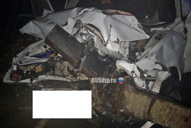 На Ставрополье водитель и пассажир ВАЗа погибли от столкновения с КАМАЗом