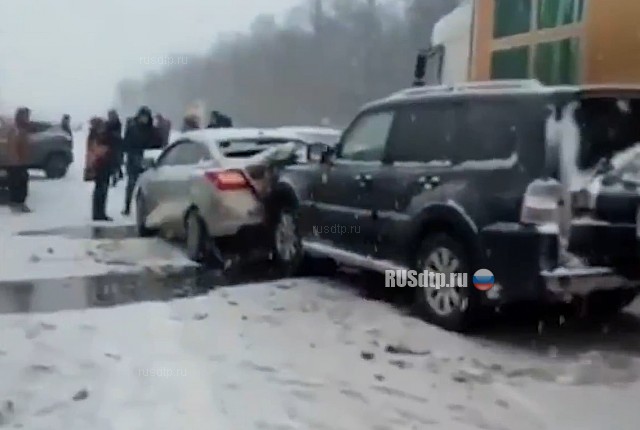 Массовое ДТП произошло из-за снегопада на трассе  М-4 «Дон»