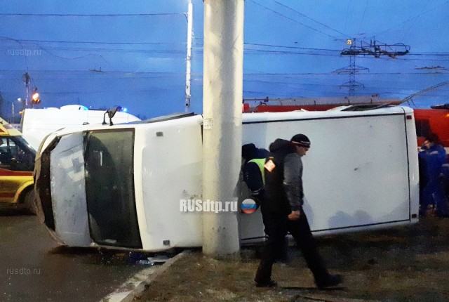 Момент столкновения автобуса и маршрутки в Иванове попал на видео