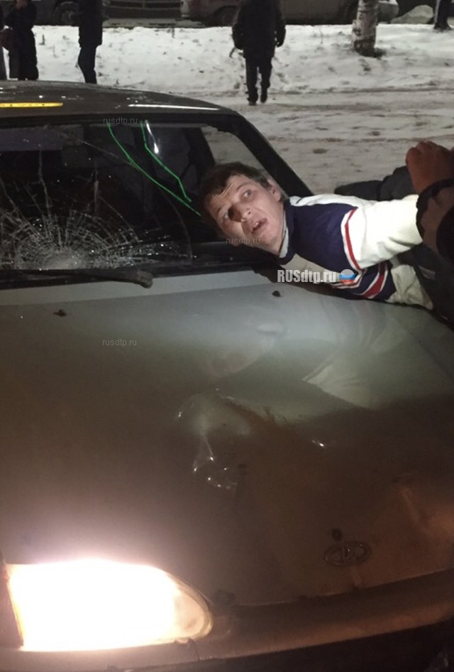 В Кирове пьяный водитель пытался скрыться от погони со сбитым ребенком на капоте