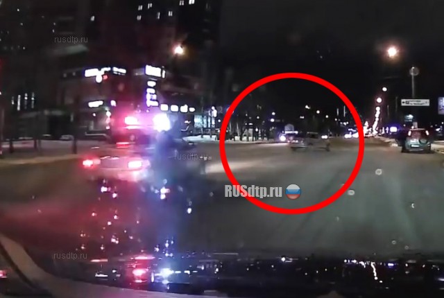 Погоня за пьяным водителем с мертвой девочкой на капоте попала на видео