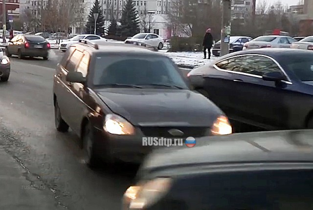 Случайно включил камеру (с) Случайно включил камеру (с)