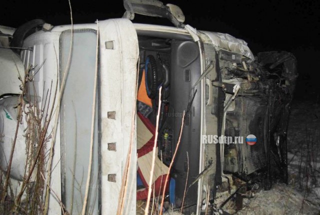 ВАЗ-21099 разорвало на части в ДТП на трассе «Вятка» в Кировской области