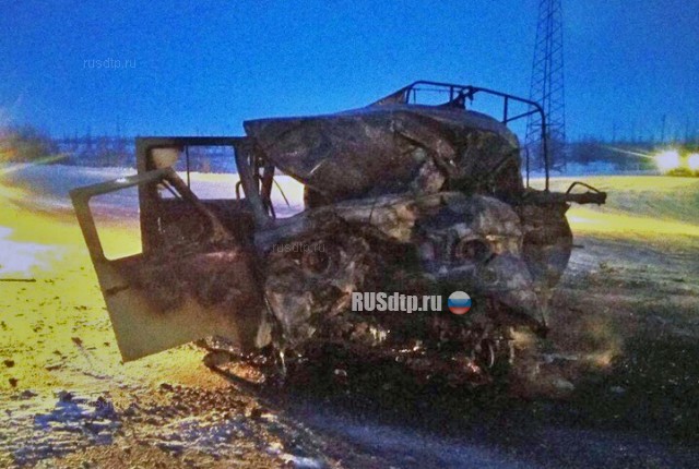 Водитель и пассажир сгорели в УАЗе после ДТП в Новом Уренгое