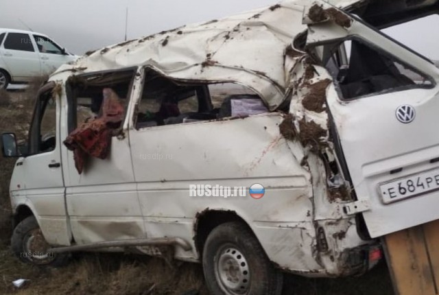 Двое погибли и 12 пострадали в ДТП с участием автобуса в Дагестане