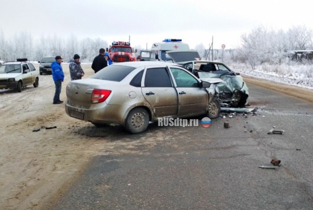 В Кировской области в ДТП с участием двух женщин-водителей погибли 2 человека