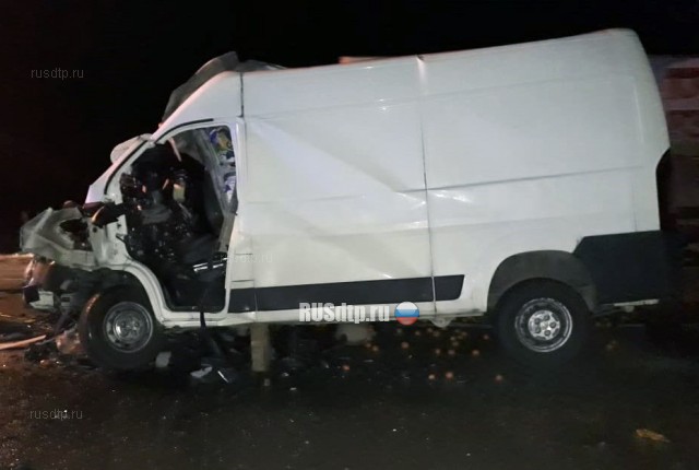 Шесть человек погибли в лобовом столкновении автомобилей на Кубани