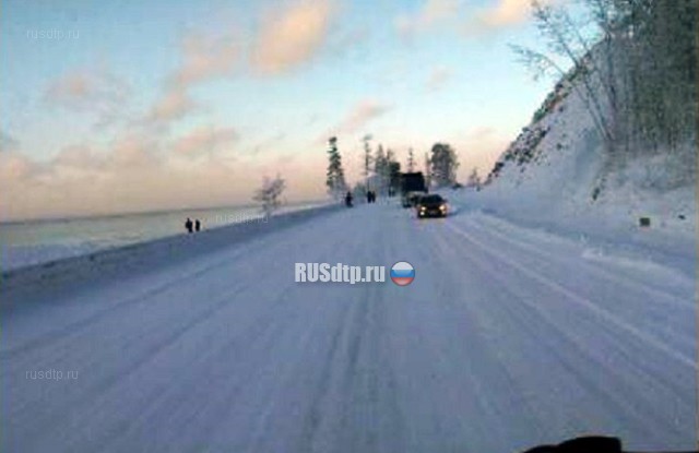 В Бурятии двое мужчин погибли, упав на автомобиле в озеро Байкал