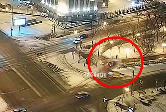 В Москве делимобиль насмерть сбил девушку. ВИДЕО