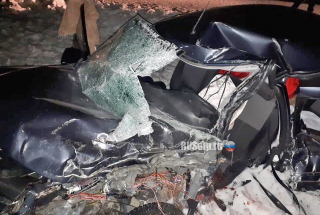 Водитель и пассажир «Лады» погибли в ДТП в Башкирии. ВИДЕО