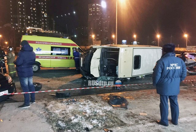Во Владивостоке из-за лихача на «Тойоте» в ДТП пострадали 16 человек. ВИДЕО