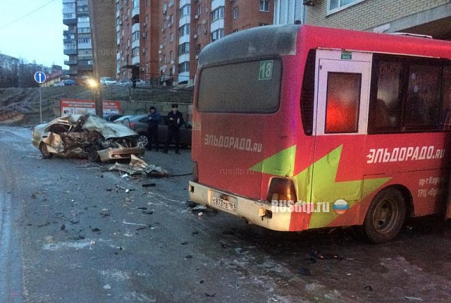 Два человека погибли в ДТП с участием маршрутки в Ростове-на-Дону