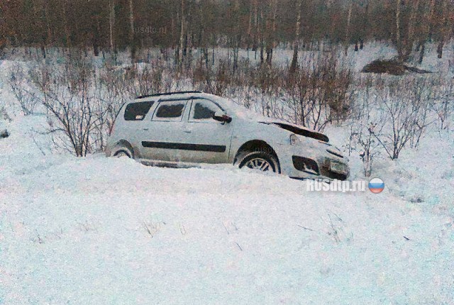 Водитель и пассажирка «Ларгуса» погибли в ДТП в Челябинской области
