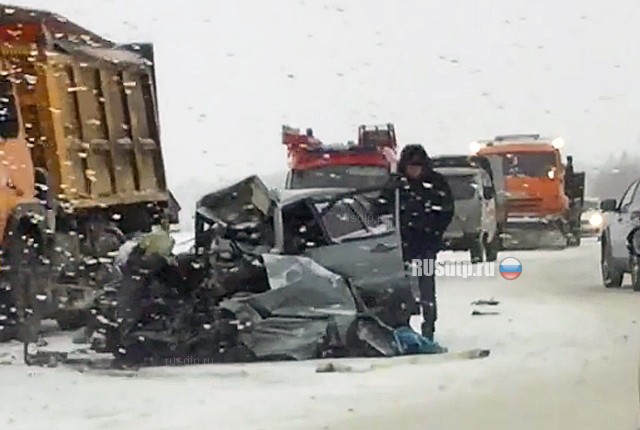 Мужчина и женщина погибли в ДТП на автодороге Челябинск – Троицк