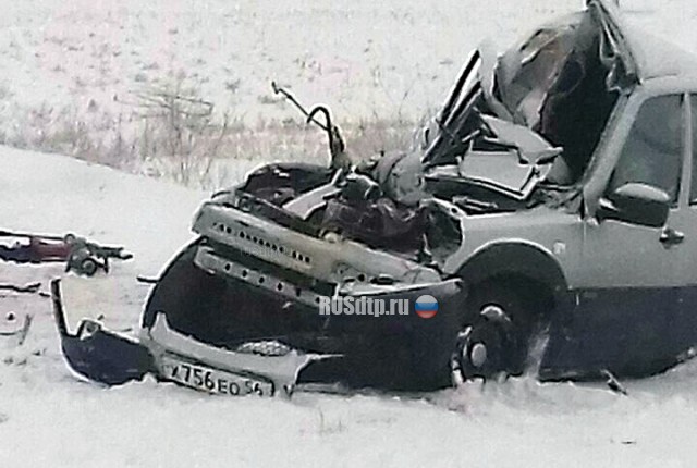 Двое погибли под встречным КАМАЗом в Оренбургской области
