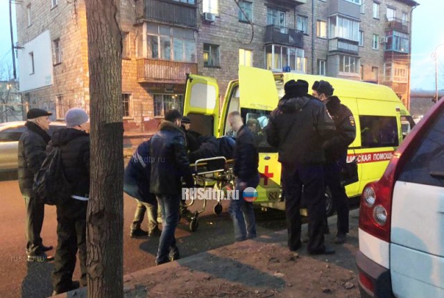 Во Владивостоке водитель сбил семью с ребенком и сбежал. ВИДЕО
