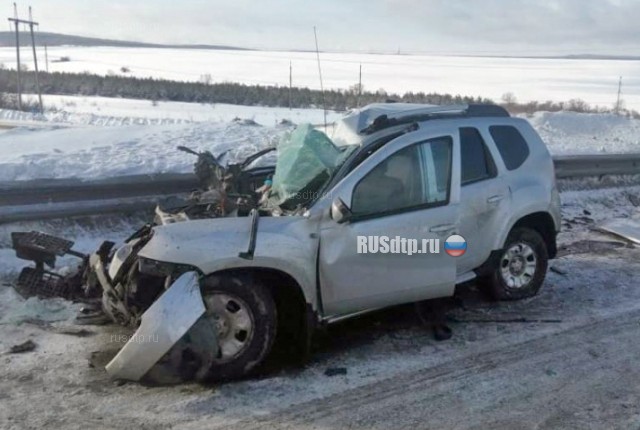 Пассажир «Рено» погиб в ДТП на трассе под Вольском