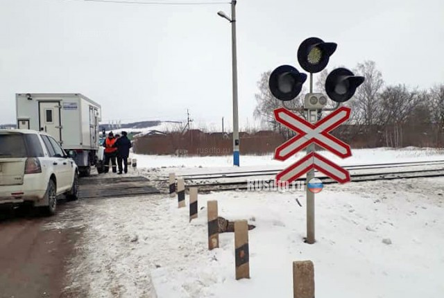 В Башкирии ВАЗ-2114 столкнулся с поездом