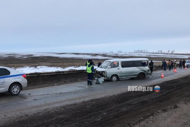 На трассе Уфа-Оренбург в ДТП с микроавтобусом погиб человек